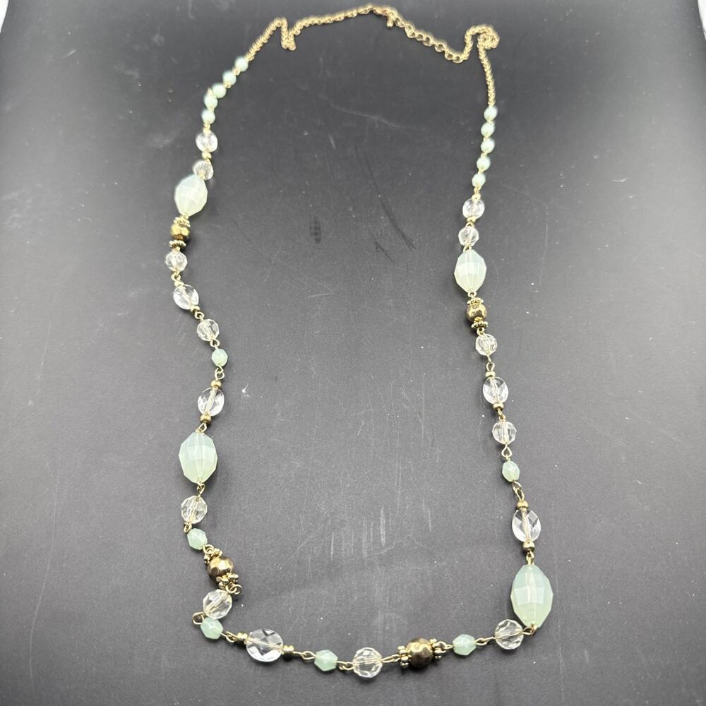 Light Green And Gold Fashion Necklace